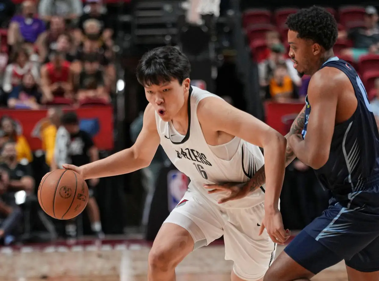 全球瞩目!NBA赛事即将收官 全球瞩目!NBA赛事即将收官