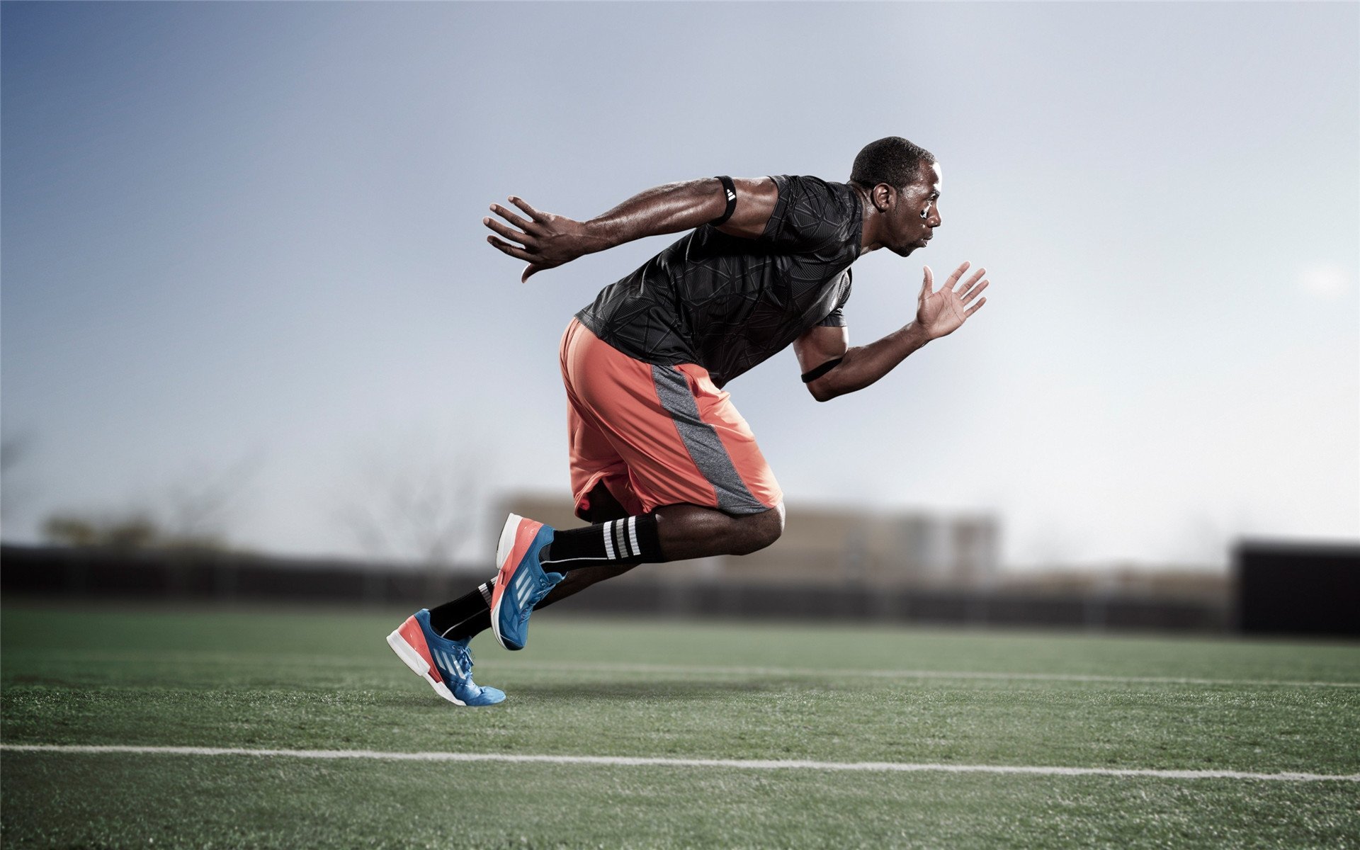 黑马逆袭！安哥拉斩落马赛，迪亚斯于焦点战中完成自我正名