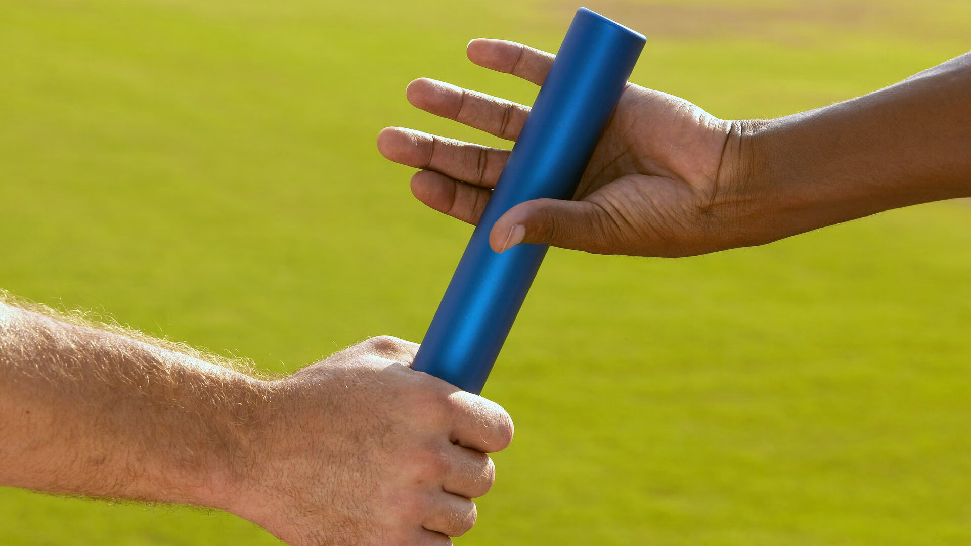 钢铁守卫，新加坡之夜，拉亚用一堵移动的墙锁死了所有可能