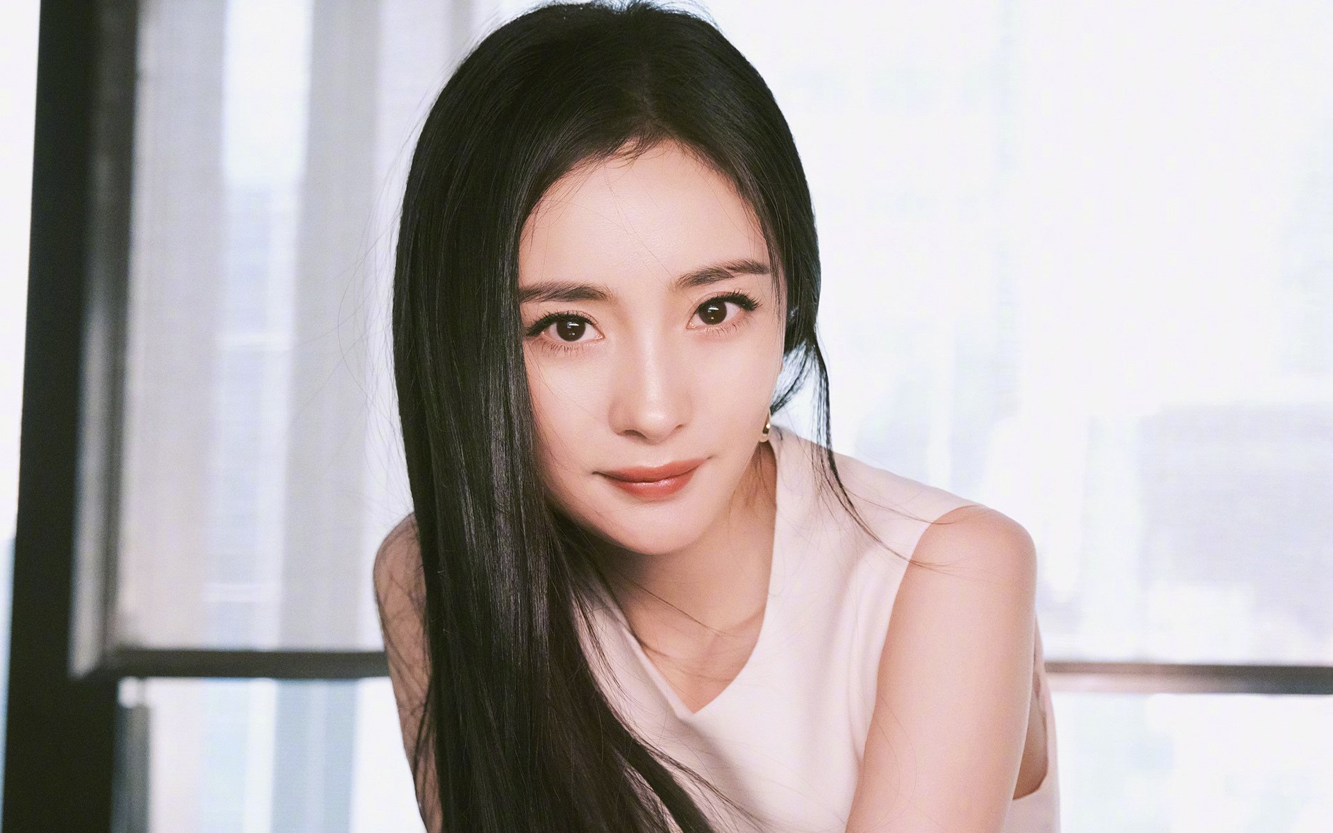 历史性胜利，威尔士击败哥伦比亚，阿尔瓦雷斯在焦点战预示新可能