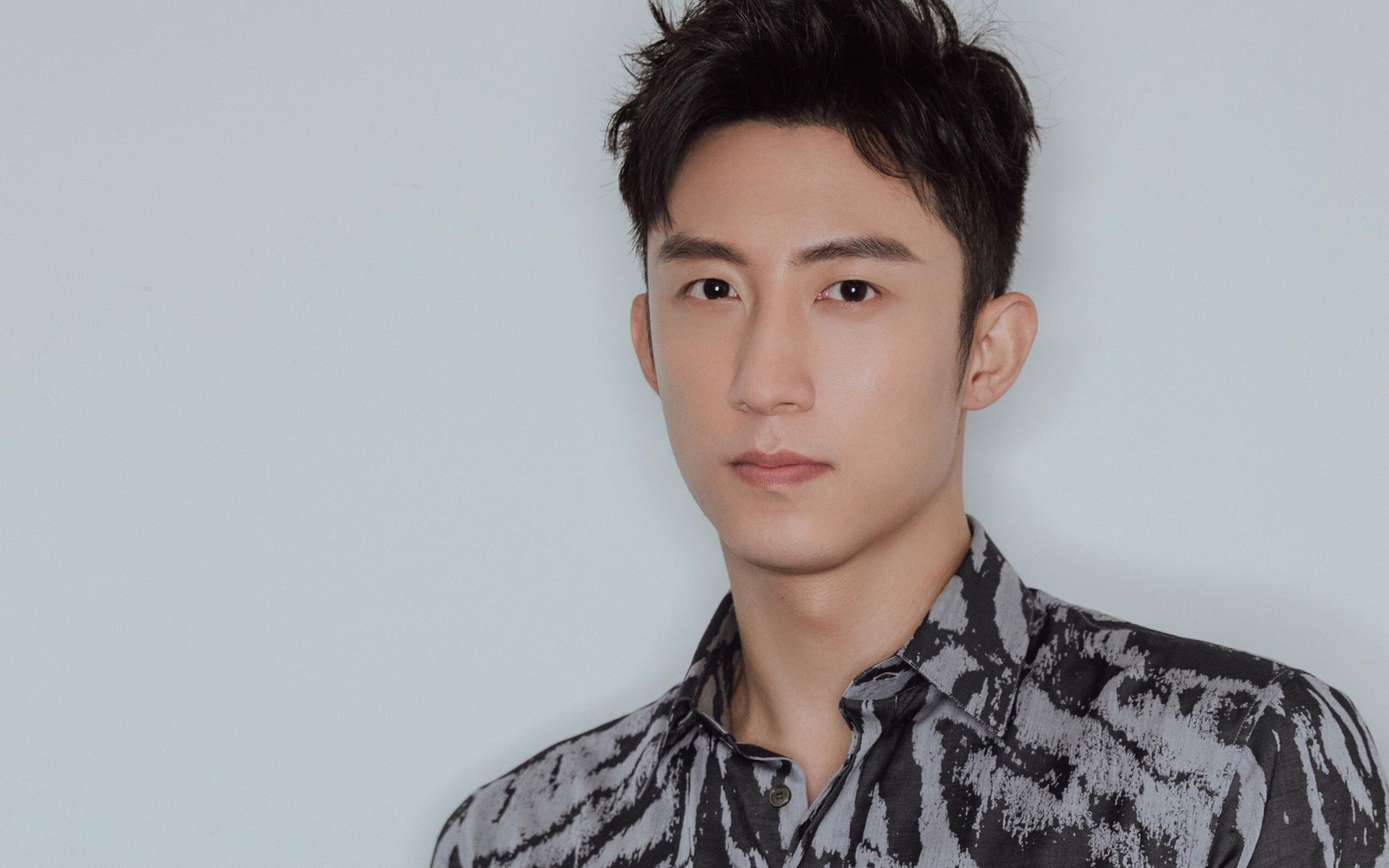 维也纳废墟上的法老之舞,当加克波用足球重写出埃及记